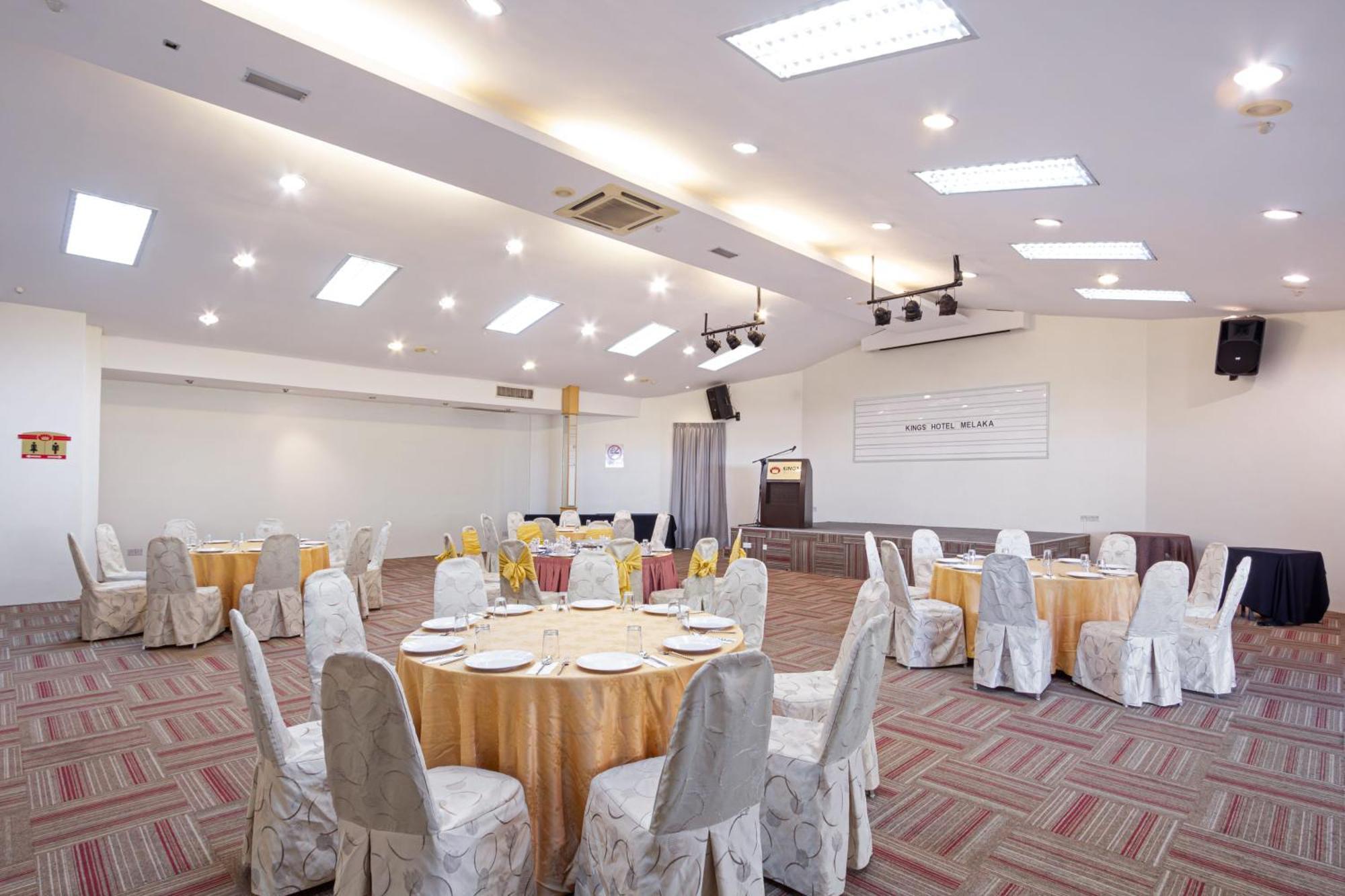 Kings Hotel Melaka Exterior photo