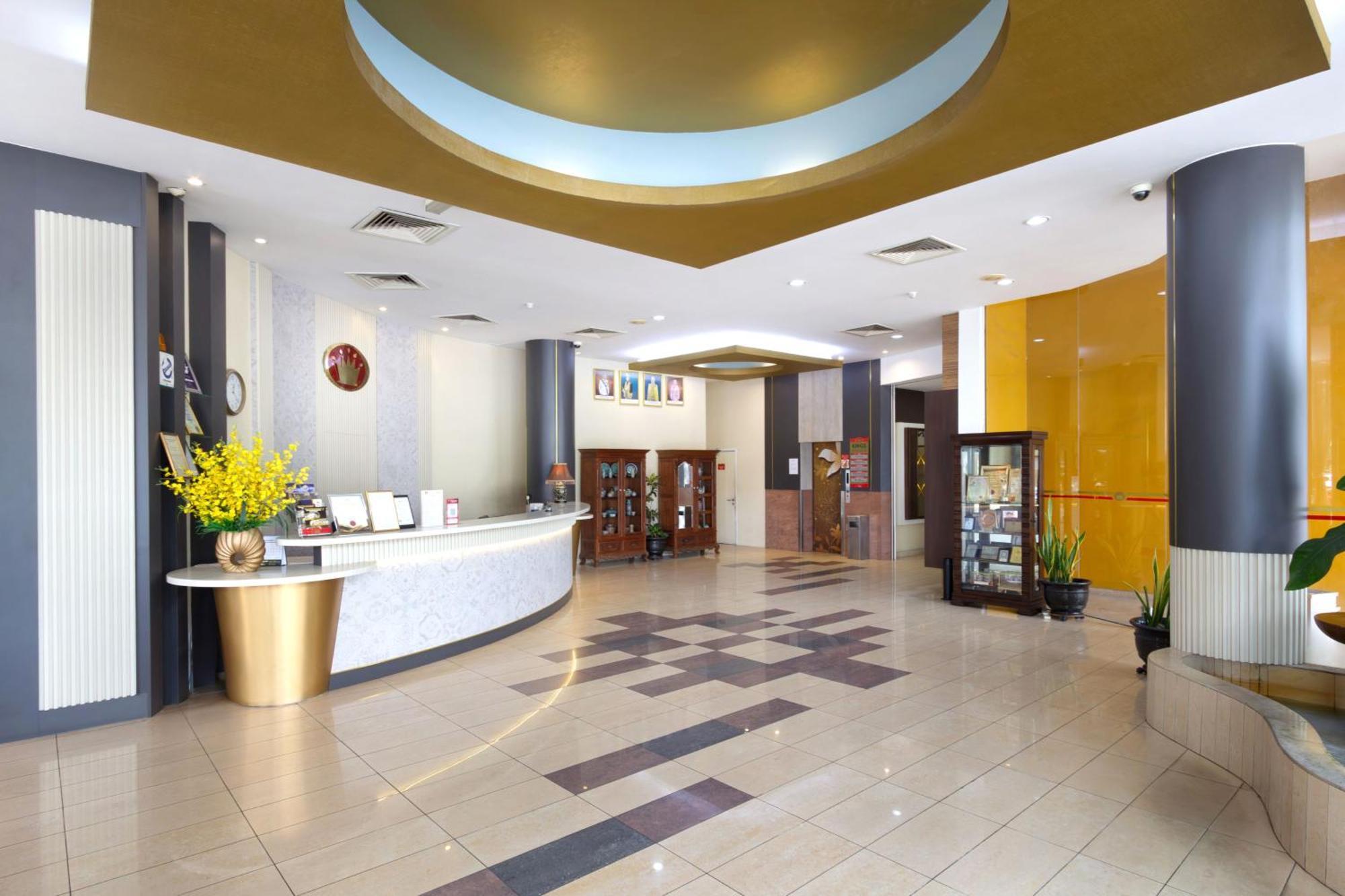 Kings Hotel Melaka Exterior photo