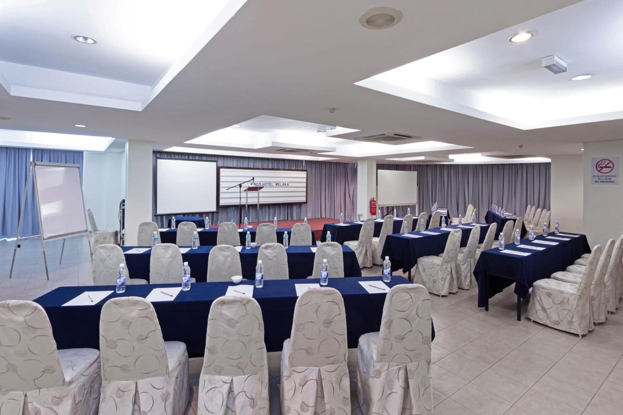 Kings Hotel Melaka Exterior photo
