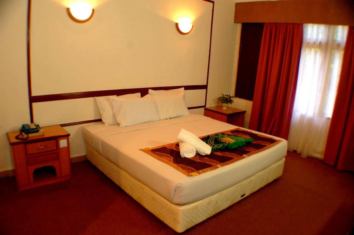 Kings Hotel Melaka Exterior photo